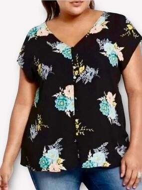 Office, Professional Plus Size Torrid  Floral V-Neck Blouse Georgette SIZE 5X